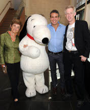 Photo of Jeannie Shulz, Snoopy, Andy Cohen, and Craig Schulz by Angela Young