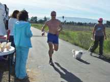 Photo at the Dirty Legs race by Angela Young